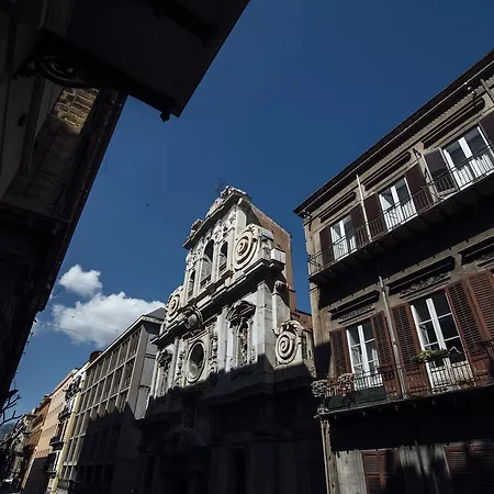 Via Vittorio Emanuele *