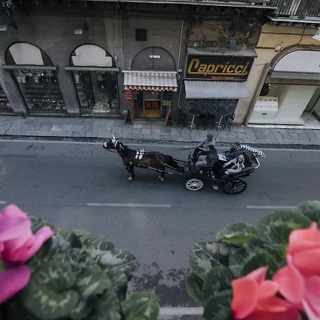 Via Vittorio Emanuele *